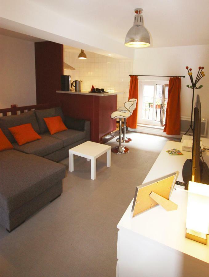 Le Petit St Lazare Apartment Отон Екстериор снимка