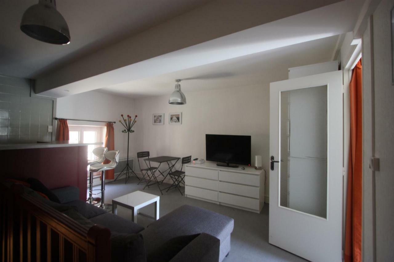 Le Petit St Lazare Apartment Отон Екстериор снимка